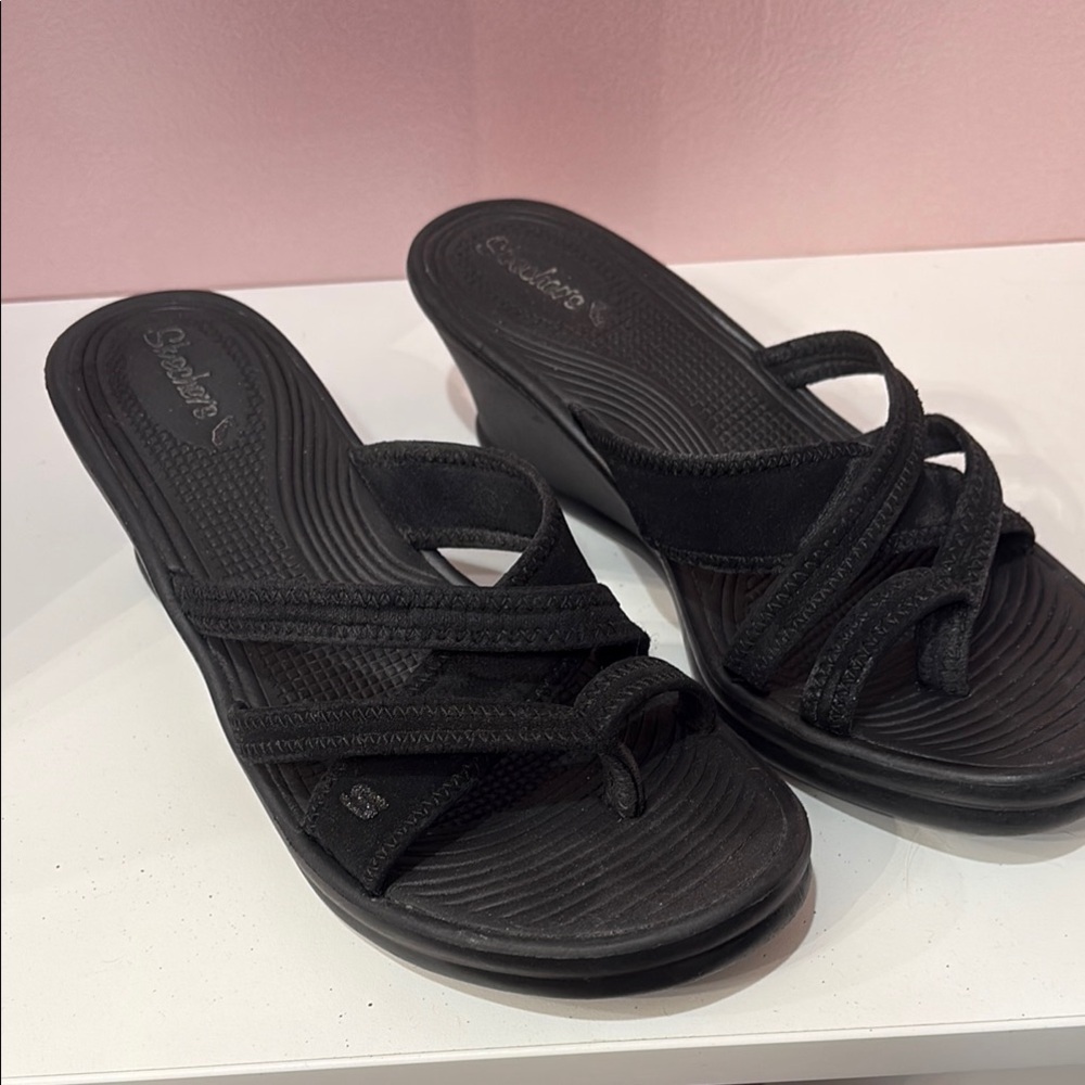 Skechers Black Crisscross Sandals